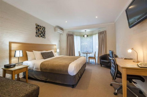 COMFORT INN COACH AND BUSHMANS - Accommodation Mermaid Beach 1