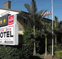 Flying Spur Motel - Accommodation Mermaid Beach