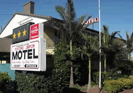 Flying Spur Motel - Accommodation Mermaid Beach 0