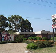 Coach Lamp Motel - Accommodation Mermaid Beach