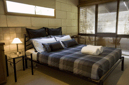 Port O Call Motel - Accommodation Mermaid Beach 1