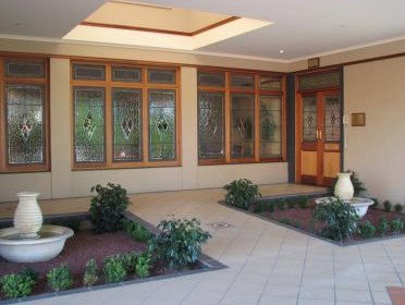 Best Western Plus All Settlers Motor Inn - Accommodation Mermaid Beach 1