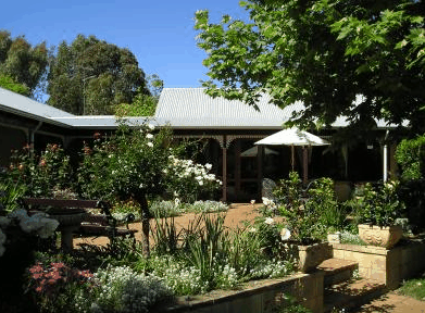 The Noble Grape - Accommodation Mermaid Beach