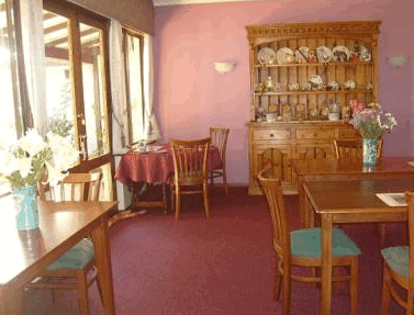 The Noble Grape - Accommodation Mermaid Beach 2