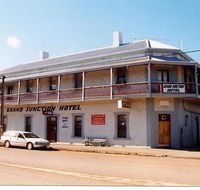 Grand Junction Hotel - Accommodation Mermaid Beach