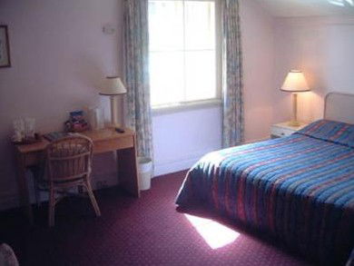Mclaren Hotel - Accommodation Mermaid Beach 2