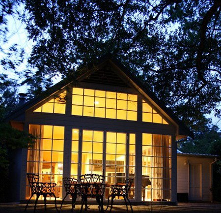 Bygone Beautys Cottages - Accommodation Mermaid Beach 0