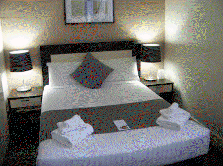 Aarons Hotel - Accommodation Mermaid Beach 1
