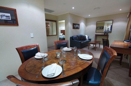 Quality Hotel Powerhouse - Accommodation Mermaid Beach 0