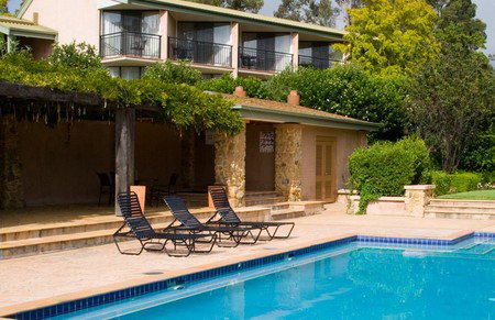 Tallawanta Lodge - Accommodation Mermaid Beach 2
