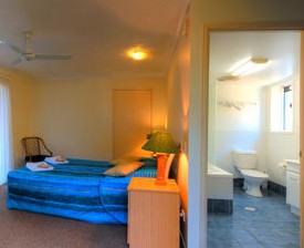 Blue Waters Motel - Accommodation Mermaid Beach 0