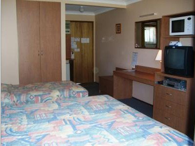 Bridge View Motel - Accommodation Mermaid Beach 2