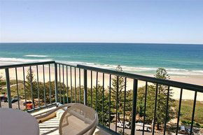 AA Oceana On Broadbeach - Accommodation Mermaid Beach 4