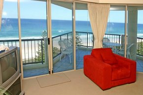 AA Oceana On Broadbeach - Accommodation Mermaid Beach 5