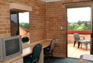 Windsor Terrace Motel - Accommodation Mermaid Beach 4