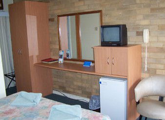 Governors Hill Motel - Accommodation Mermaid Beach 2