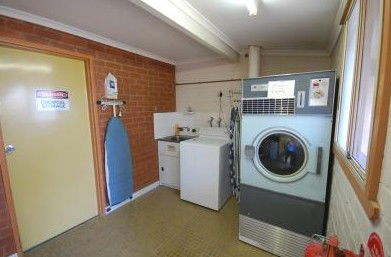 Junction Motor Inn - Accommodation Mermaid Beach 1