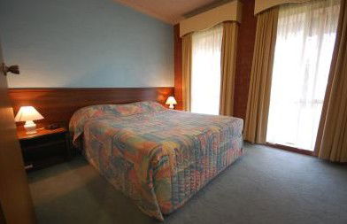 Junction Motor Inn - Accommodation Mermaid Beach 5