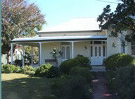 Annas Place - Accommodation Mermaid Beach 1