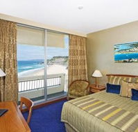 Quality Hotel Noahs on the Beach - Accommodation Mermaid Beach