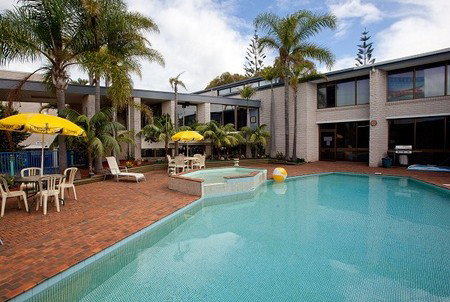 Palm Court Motor Inn - Accommodation Mermaid Beach 2