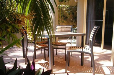 Clarks Beach Apartment - Accommodation Mermaid Beach 0
