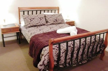Clarks Beach Apartment - Accommodation Mermaid Beach 3