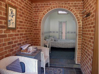 Araluen Old Courthouse - Accommodation Mermaid Beach 2