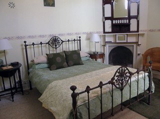 Araluen Old Courthouse - Accommodation Mermaid Beach 3
