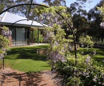Catton Hall Country Homestead - Accommodation Mermaid Beach