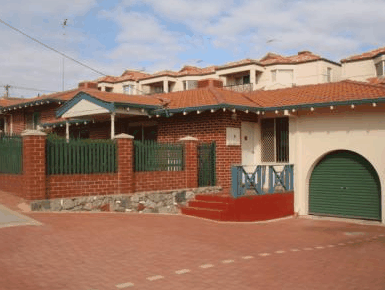 Scarborough Observation Villas - Accommodation Mermaid Beach 4