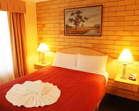 Cotswold Motor Inn - Accommodation Mermaid Beach 2