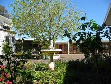 Colonial Motor Lodge - Accommodation Mermaid Beach 1