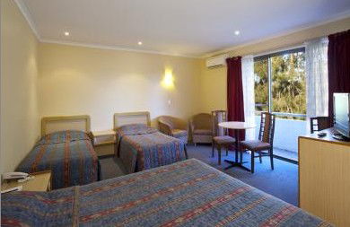 Best Western Reef Motor Inn - Accommodation Mermaid Beach 2
