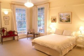 Bimbimbi House - Accommodation Mermaid Beach 2