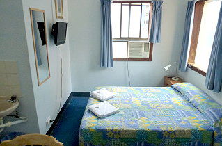 Acacia Inner City Inn - Accommodation Mermaid Beach 1
