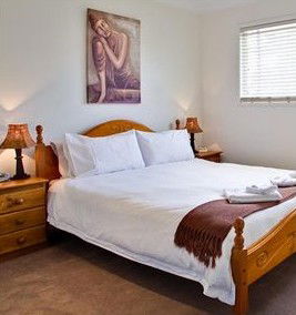 Cayambe View Bed & Breakfast - Accommodation Mermaid Beach 2