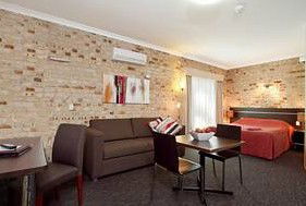 Highlander Motor Inn And Apartments - Accommodation Mermaid Beach 4