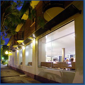 The Manly Hotel - Accommodation Mermaid Beach 2