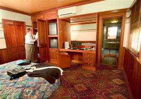 The Manly Hotel - Accommodation Mermaid Beach 3