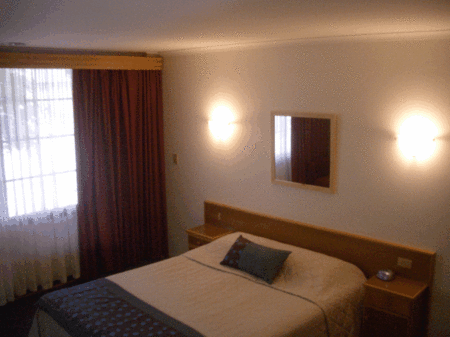 Adelaide Aviators Lodge - Accommodation Mermaid Beach 1