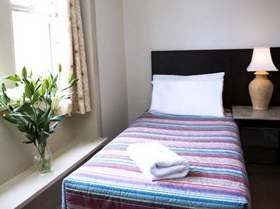 Avoca Lodge - Accommodation Mermaid Beach 3