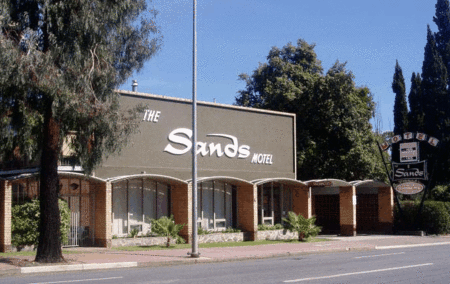 The Sands Motel - Accommodation Mermaid Beach