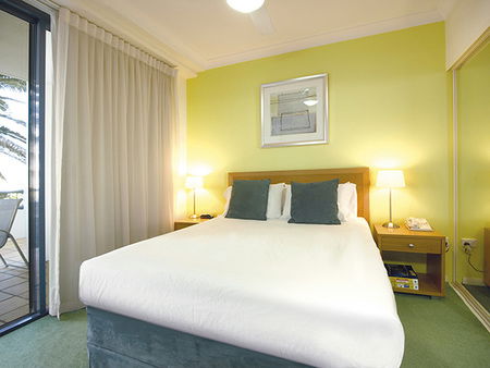 Oaks Calypso Plaza - Accommodation Mermaid Beach 1