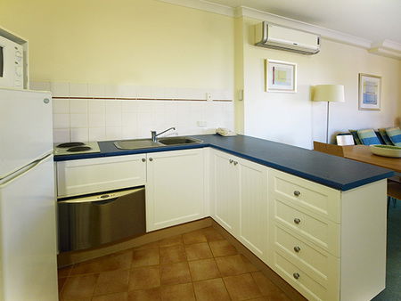 Oaks Calypso Plaza - Accommodation Mermaid Beach 2
