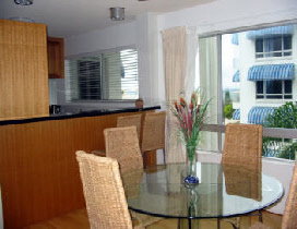 Estoril On Moffat Holiday Apartments - Accommodation Mermaid Beach 3