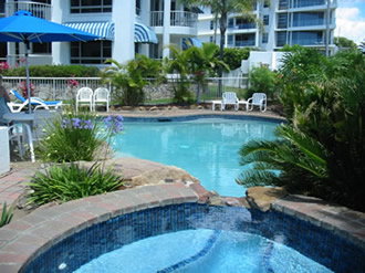 Estoril On Moffat Holiday Apartments - Accommodation Mermaid Beach 4