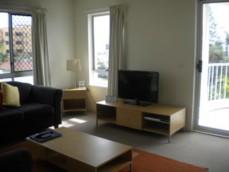 Estoril On Moffat Holiday Apartments - Accommodation Mermaid Beach 8