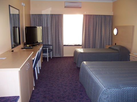 Albert Motel - Accommodation Mermaid Beach 3