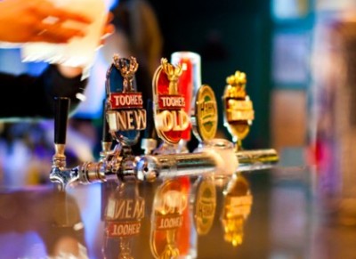 Harp Deluxe Hotel - Accommodation Mermaid Beach 1